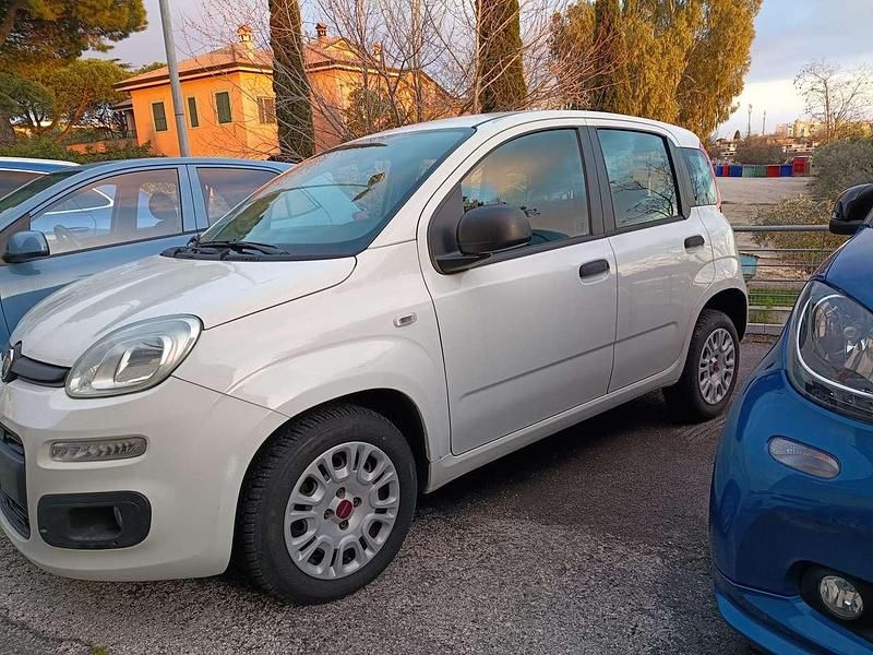 Usata Fiat Panda Lounge 95 CV (69 kW) 2016 Bianco Utilitaria