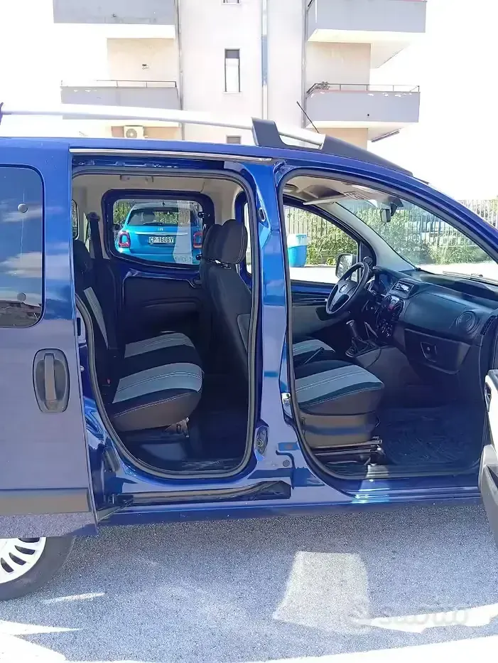 Usata Fiat Qubo Trekking 75 CV (55 kW) 2011 Blu Monovolume