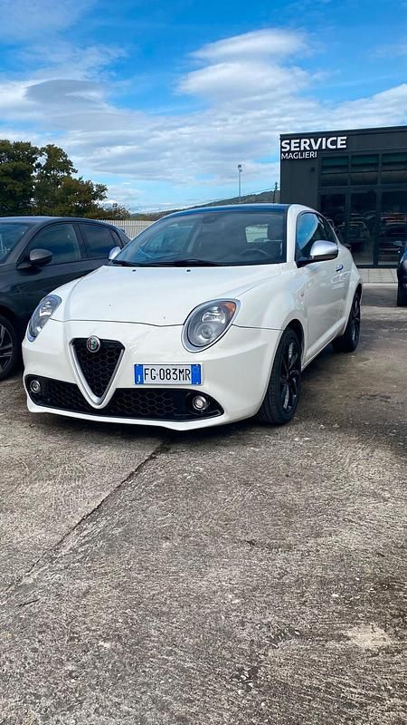 Bianco Usata 2016 Alfa Romeo MiTo Due volumi | 8800 € (Buon prezzo) - Immagine 1/4