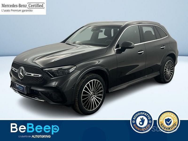 Usata Mercedes GLC300e AMG Line Premium 333 CV (244 kW) 2023 Grigio metallizzato SUV