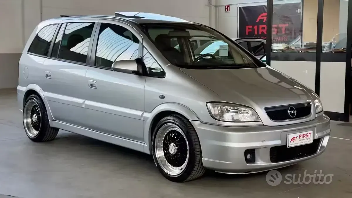 Usata Opel Zafira OPC 192 CV (141 kW) 2002 Grigio Monovolume