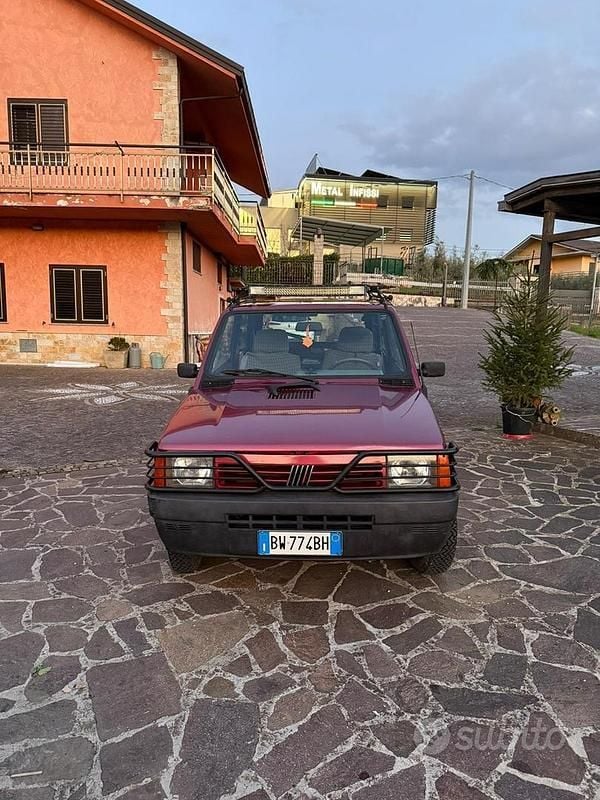 Usata Fiat Panda 4x4 54 CV (39 kW) 2002 Rosso Utilitaria
