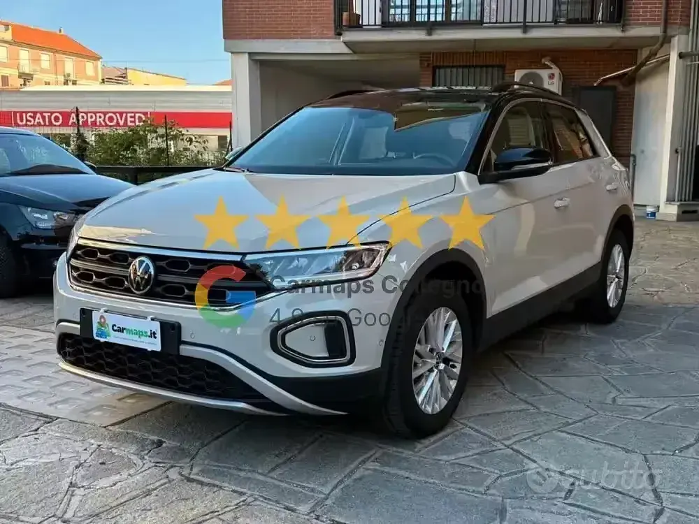 Usata VW T-Roc Life 110 CV (80 kW) 2024 Grigio SUV