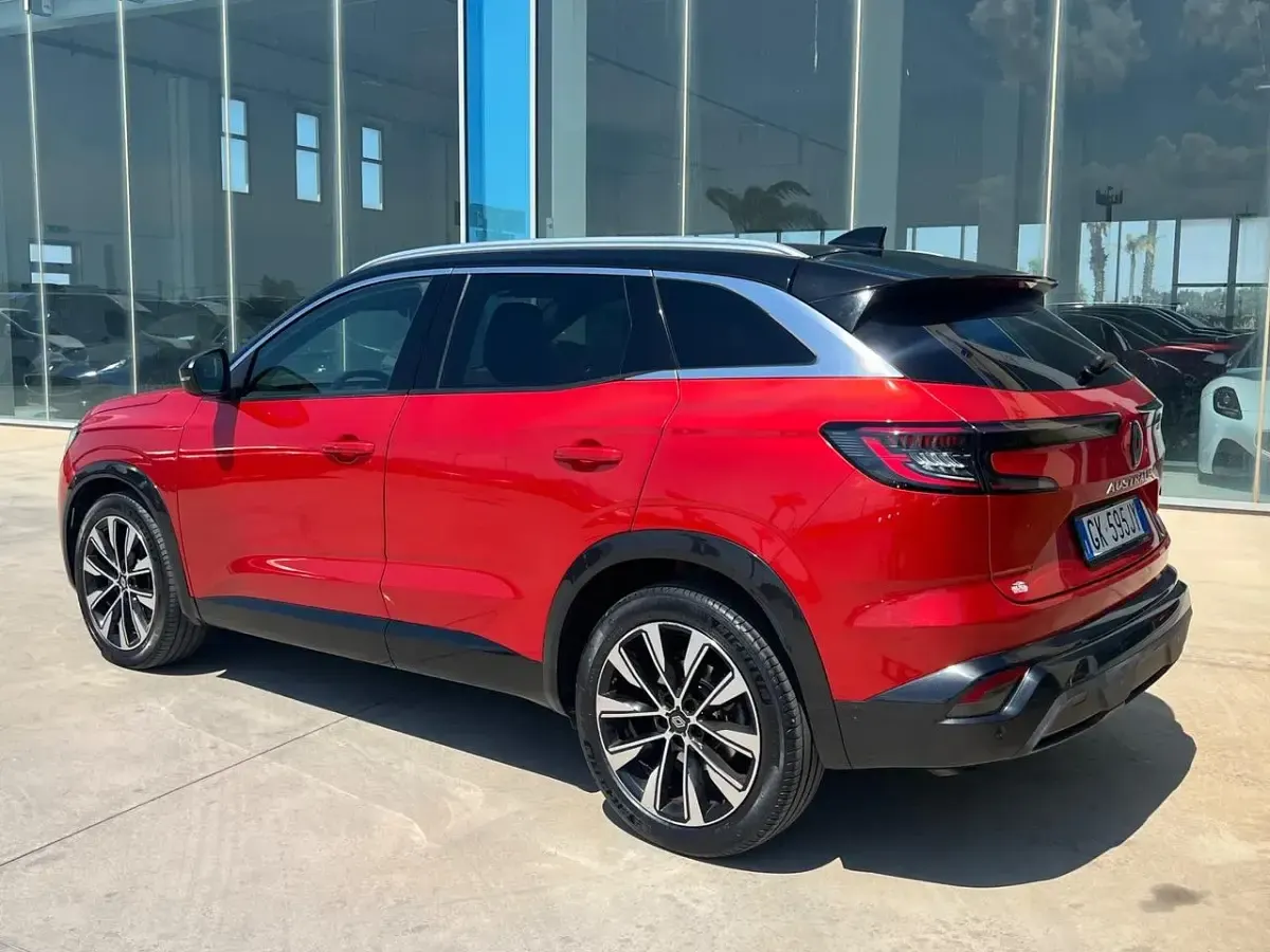 Usata Renault Austral Techno 131 CV (96 kW) 2023 Rosso SUV