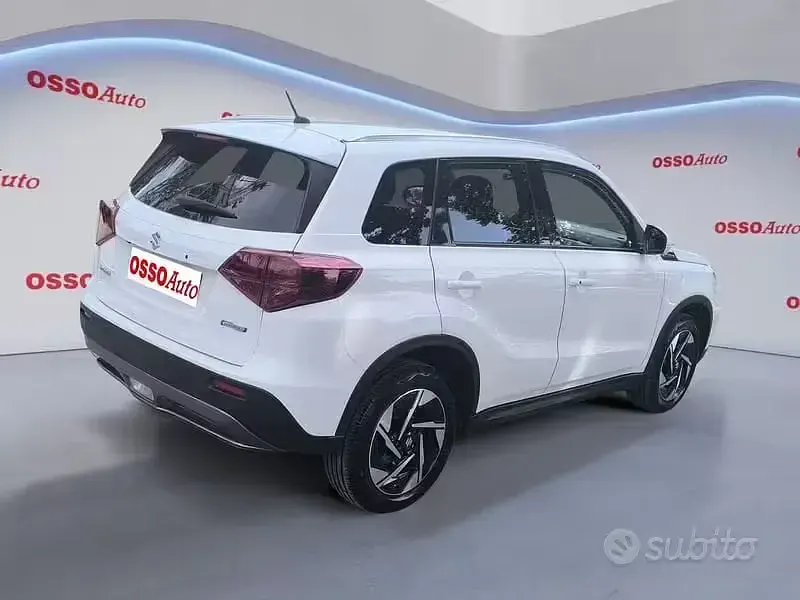 Usata Suzuki Vitara 129 CV (94 kW) 2024 Bianco SUV