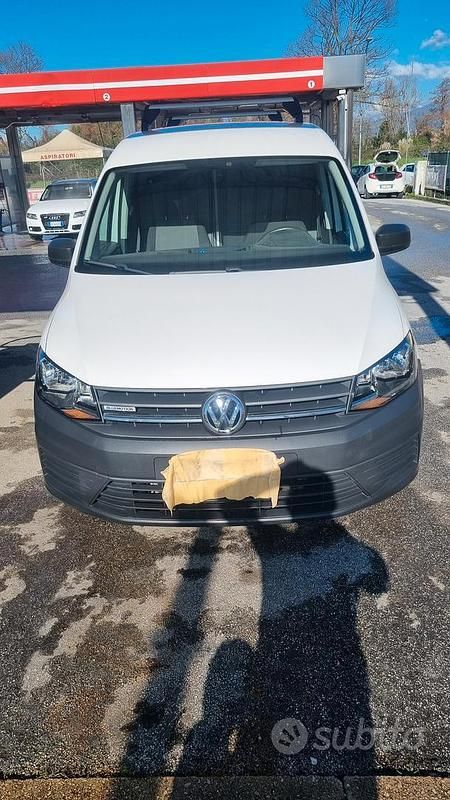 Usata VW Caddy 2021 Bianco Monovolume