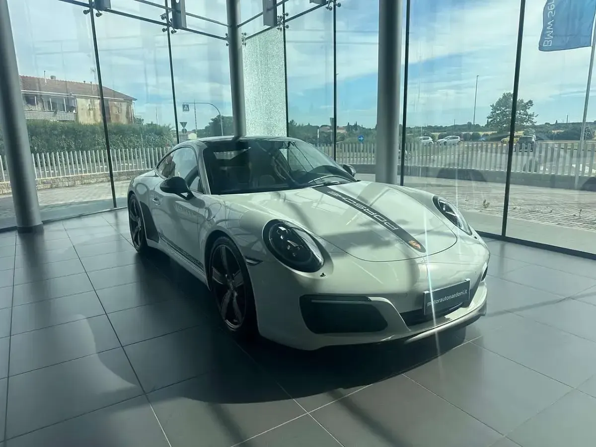Usata Porsche 911 Carrera T 370 CV (272 kW) 2018 Bianco Coupé