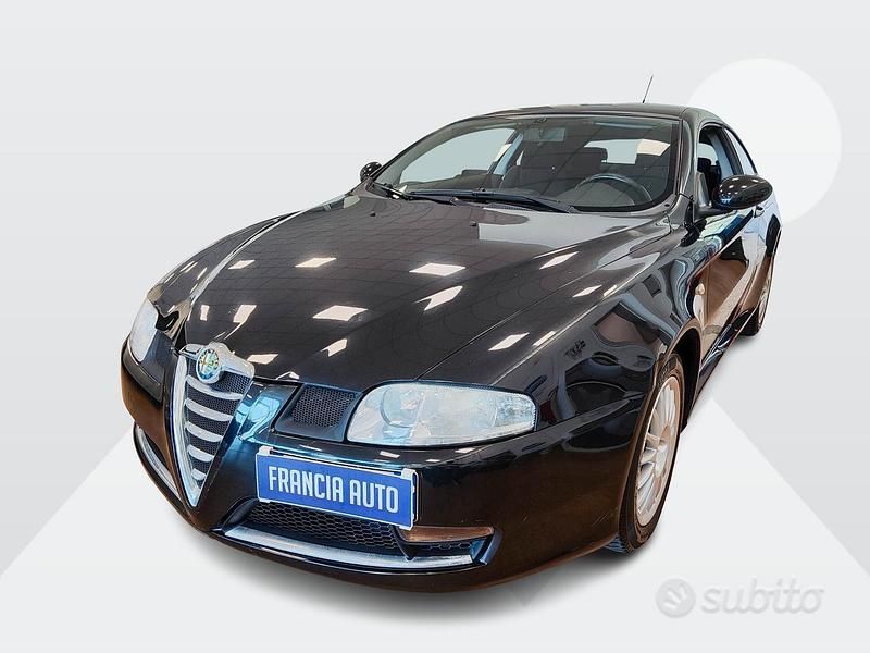 Usata 2007 Alfa Romeo GT Distinctive Coupé | 3500 € (Ottimo prezzo) - Immagine 1/4