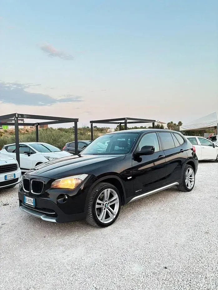Usata BMW X1 143 CV (105 kW) 2011 Nero SUV