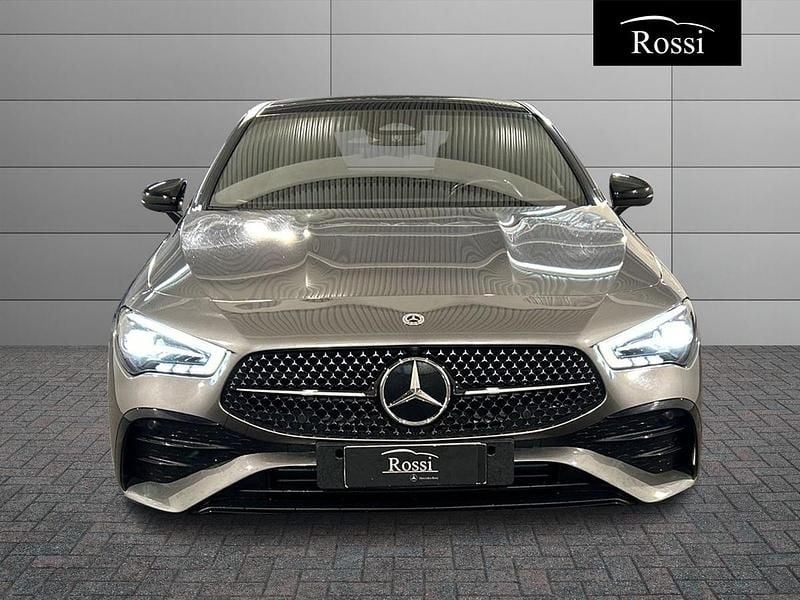 Usata Mercedes CLA180 Advanced Plus 116 CV (85 kW) 2024 Grigio montagna metallizzato Berlina