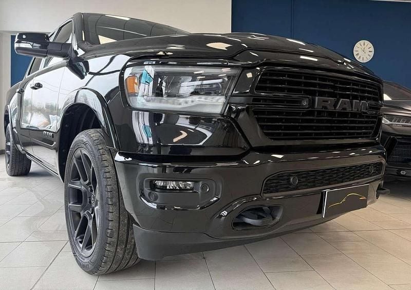 Usata RAM 1500 401 CV (294 kW) 2022 Nero Pick-up