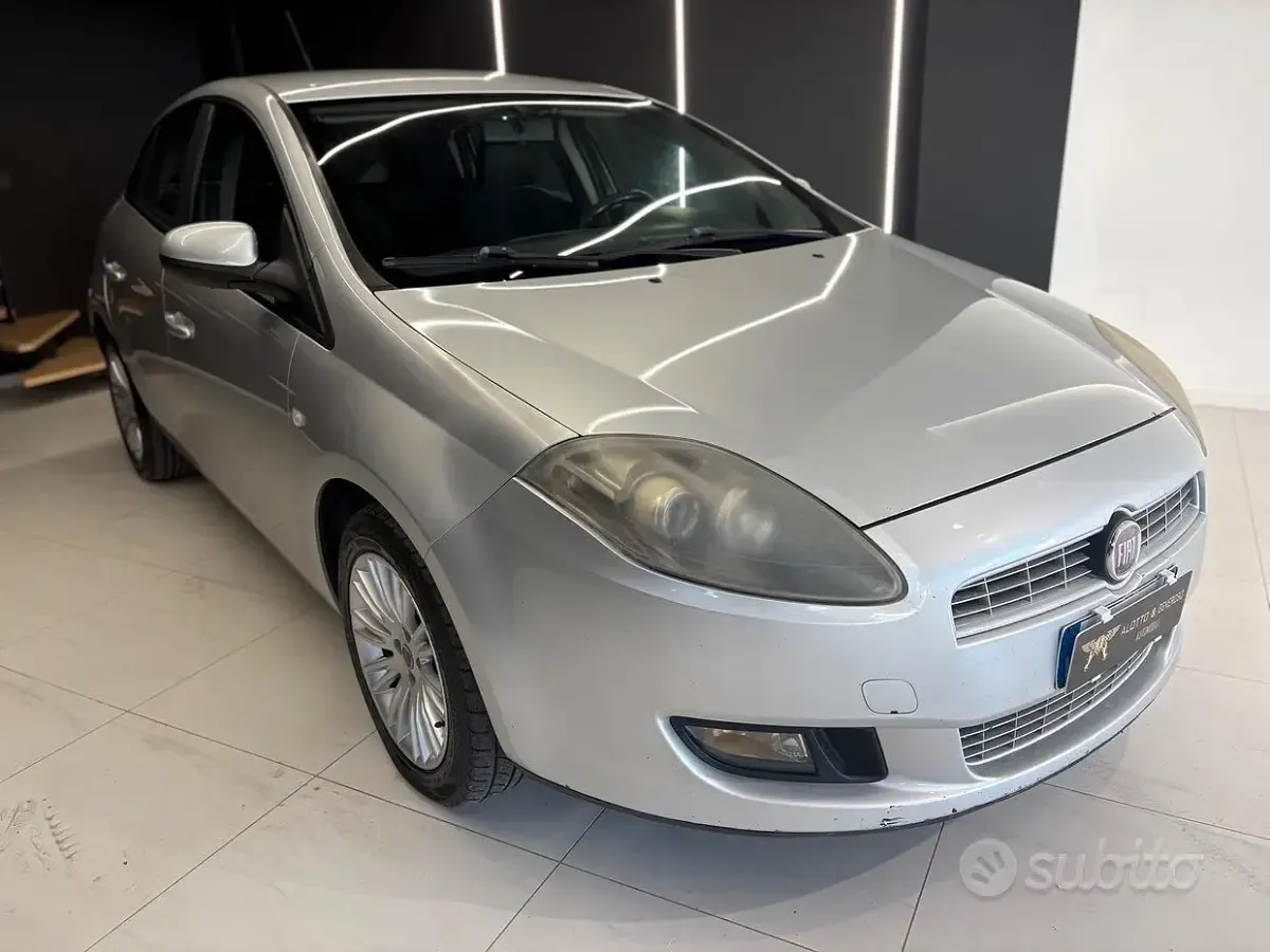 Usata Fiat Bravo Emotion 120 CV (88 kW) 2010 Grigio Utilitaria