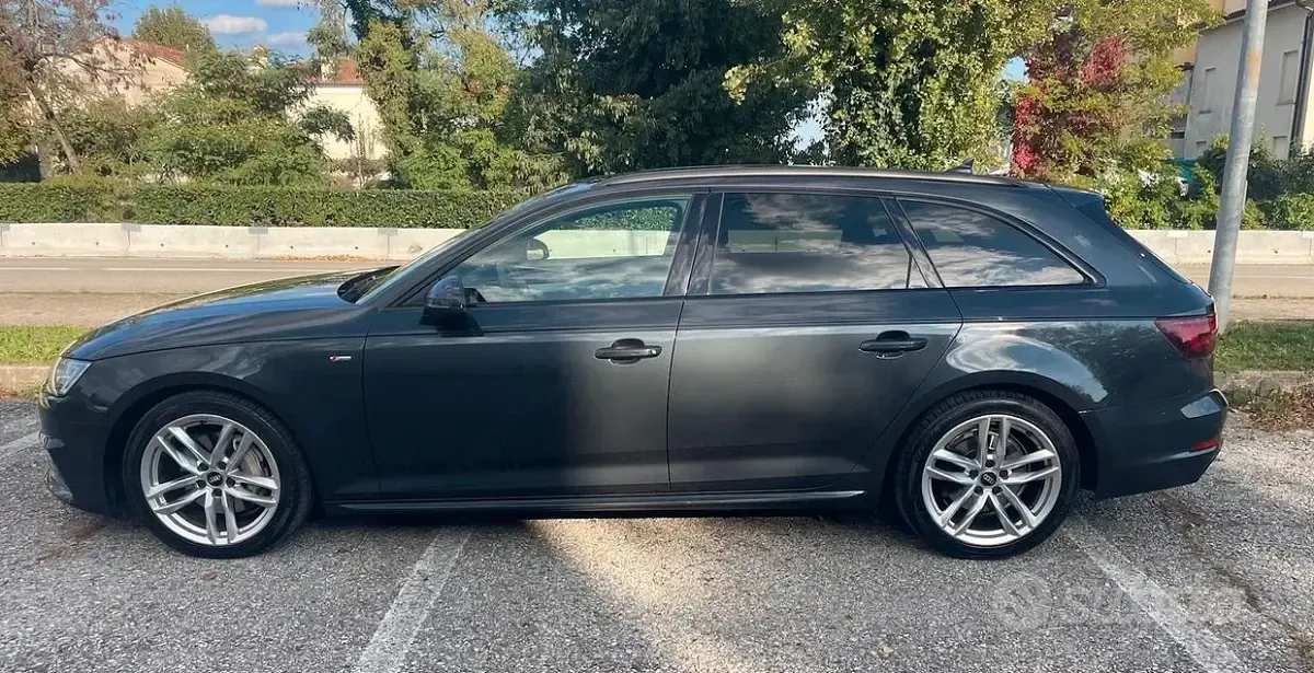Usata Audi A4 S-Line 190 CV (139 kW) 2018 Grigio Station wagon