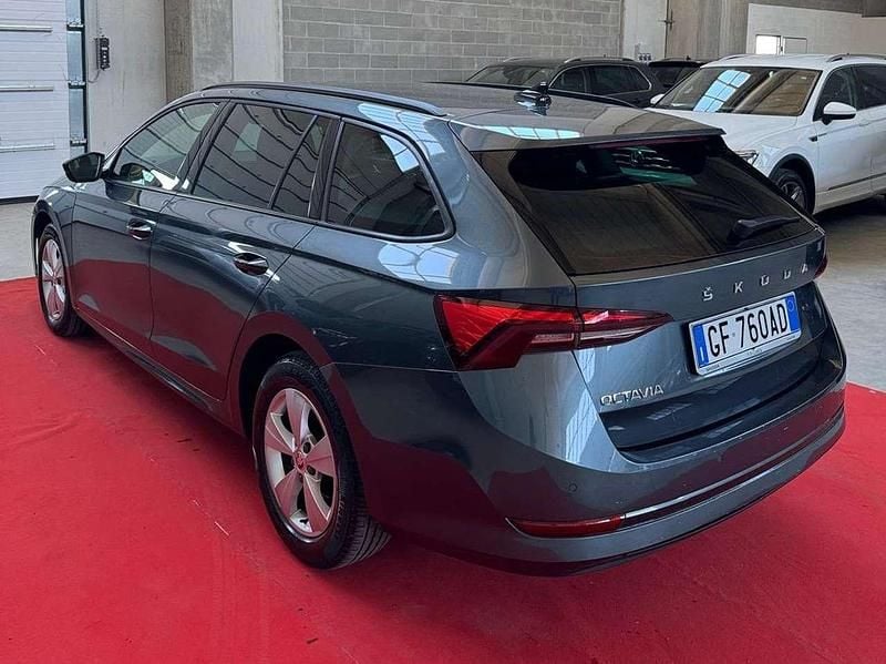 Usata Skoda Octavia Style 116 CV (85 kW) 2021 Grigio Station wagon