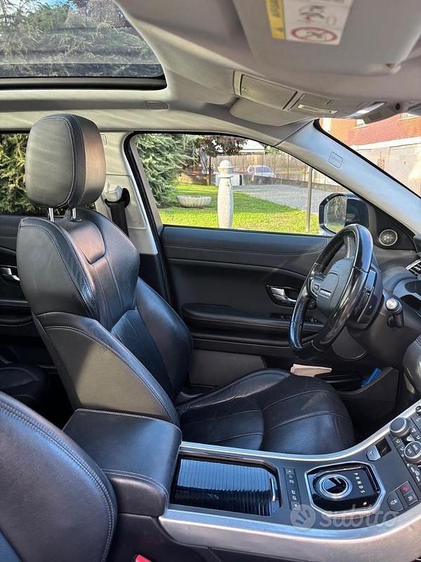 Usata Land Rover Range Rover evoque SE Dynamic 150 CV (110 kW) 2016 Bianco SUV