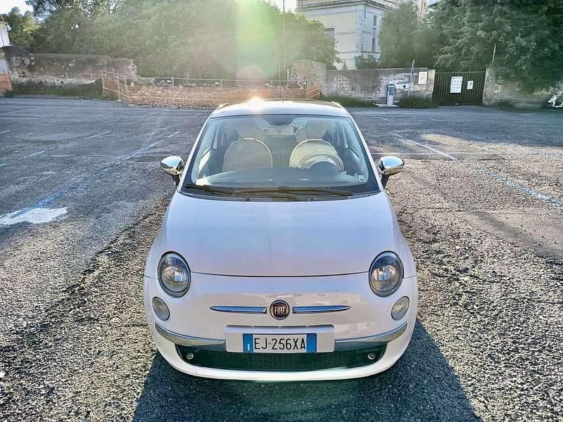 Usata Fiat 500 Lounge 69 CV (50 kW) 2011 Argento Utilitaria