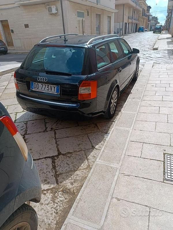 Usata Audi A4 116 CV (85 kW) 2004 Nero Station wagon
