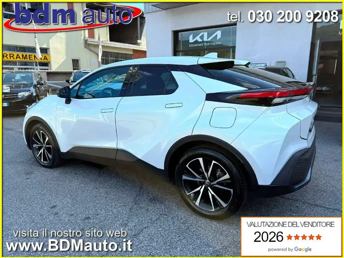 Usata Toyota C-HR Trend 152 CV (111 kW) 2024 Bianco SUV