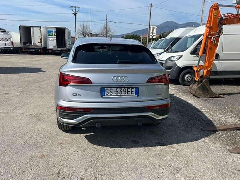 Usata Audi Q5 Ambiente 204 CV (150 kW) 2023 Argento SUV