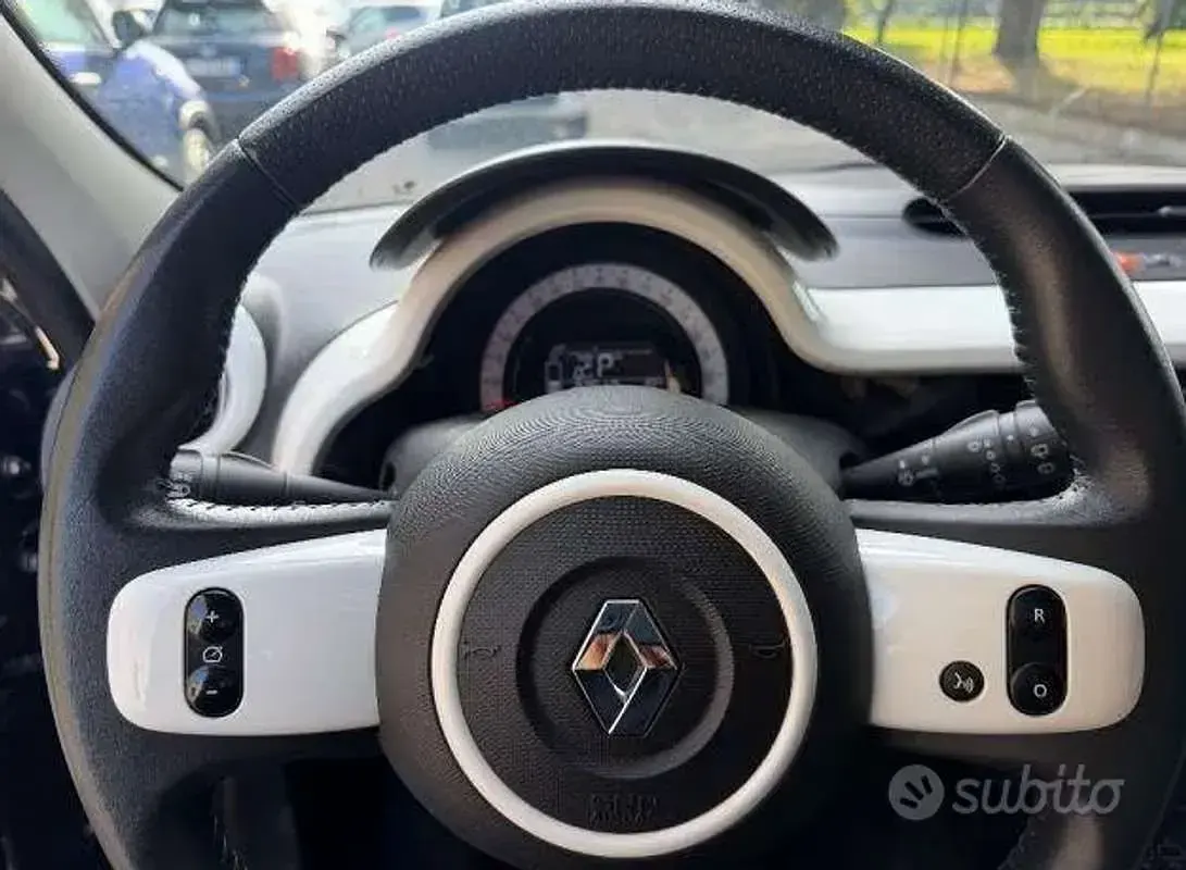 Usata Renault Twingo Intens 30 kW (42 CV) 2020 Nero Utilitaria