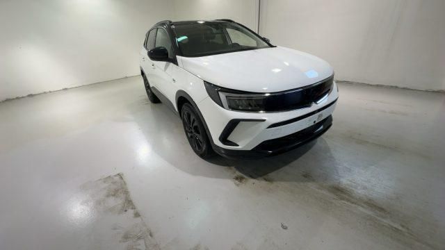 Usata Opel Grandland X GS Line 131 CV (96 kW) 2022 Bianco SUV