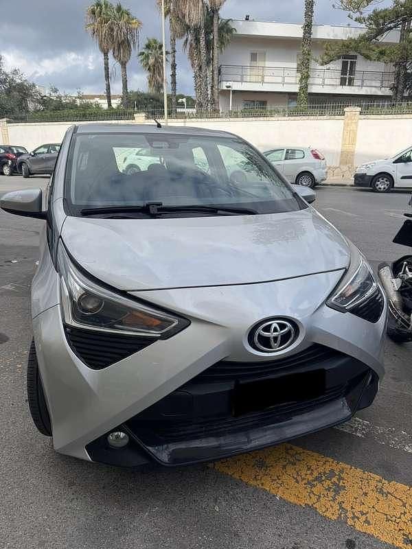 Usata Toyota Aygo 72 CV (52 kW) 2019 Utilitaria