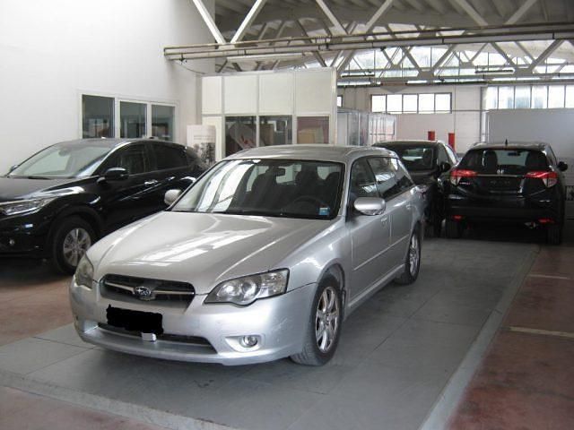 Usata Subaru Legacy 165 CV (121 kW) 2005 Argento Station wagon