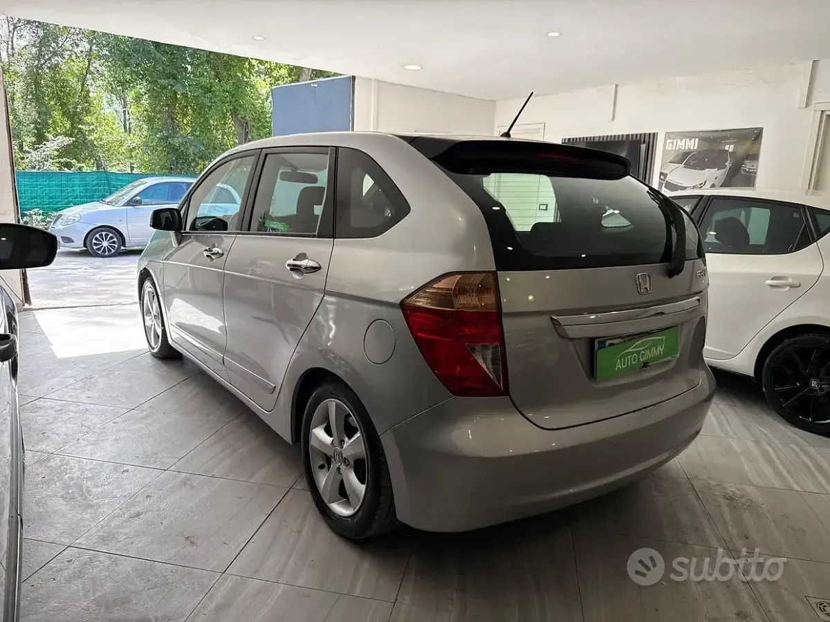 Usata Honda FR-V 140 CV (102 kW) 2008 Grigio Monovolume