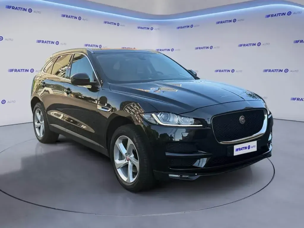 Usata Jaguar F-Pace Prestige 245 CV (180 kW) 2016 Nero SUV
