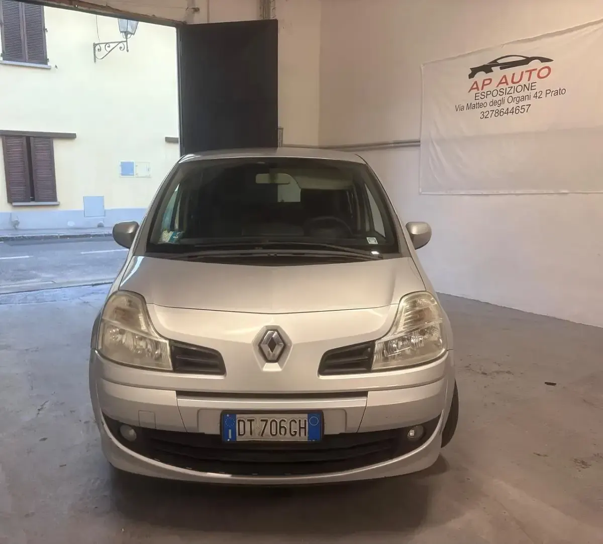 Usata Renault Modus Dynamique 75 CV (55 kW) 2009 Grigio Monovolume