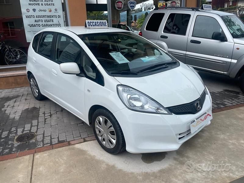 Usata Honda Jazz Elegance 89 CV (65 kW) 2011 Bianco Utilitaria