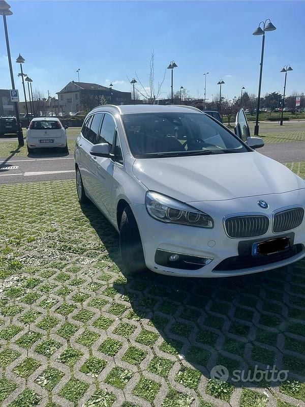 Usata BMW 220 Comfort Edition 197 CV (144 kW) 2015 Bianco Monovolume