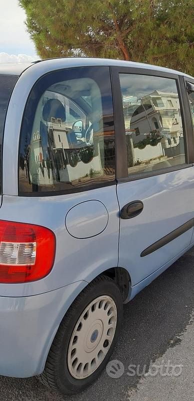 Usata Fiat Multipla 103 CV (75 kW) 2005 Blu Monovolume