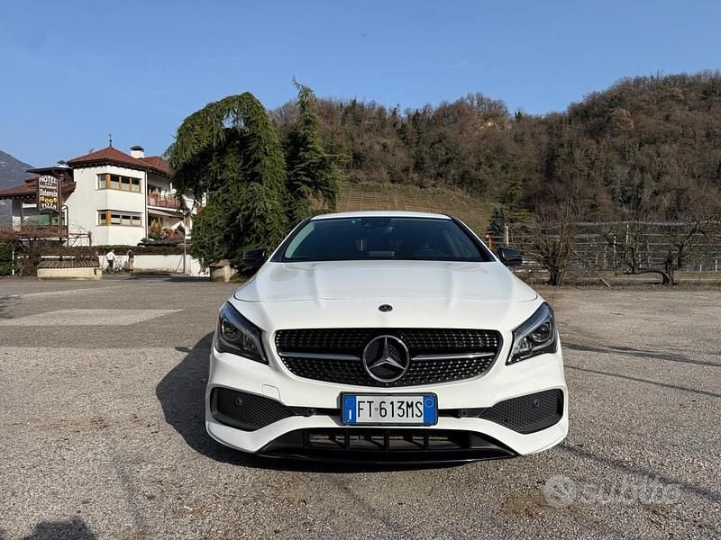 Usata Mercedes CLA220 Premium 170 CV (125 kW) 2018 Bianco Berlina