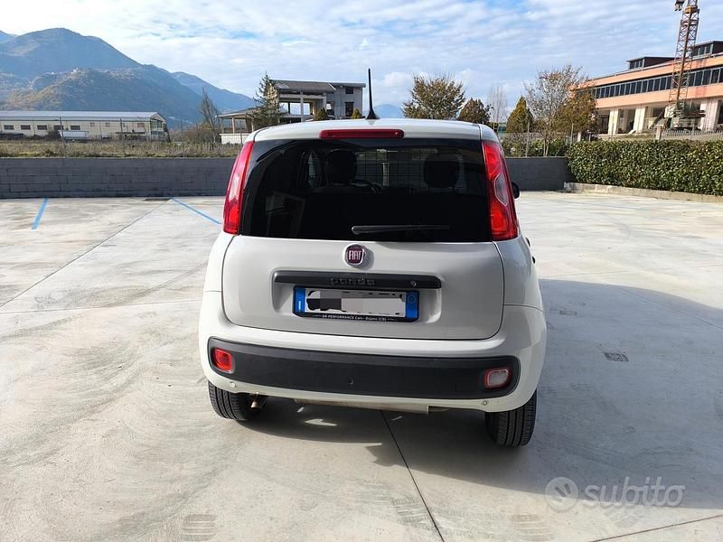 Usata Fiat Panda 4x4 Pop 85 CV (62 kW) 2021 Bianco Utilitaria