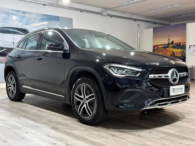 Usata Mercedes GLA250 Premium 160 CV (117 kW) 2022 Nero SUV