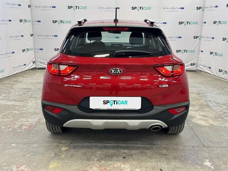 Second-hand Kia Stonic Style 82 CP (60 kW) 2021 Roșu SUV