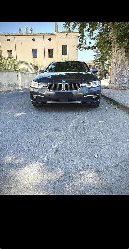 Usata BMW 320 Luxury Line 190 CV (139 kW) 2016 Station wagon