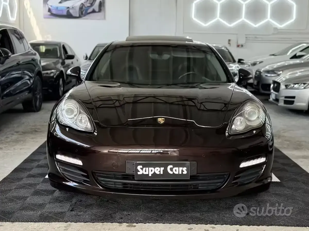 Usata Porsche Panamera 310 CV (228 kW) 2013 Marrone Utilitaria