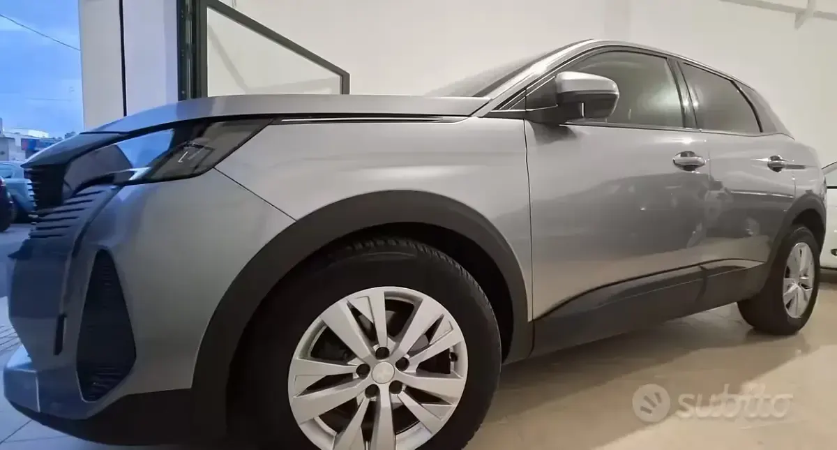 Usata Peugeot 3008 Business-Line 131 CV (96 kW) 2021 Grigio SUV