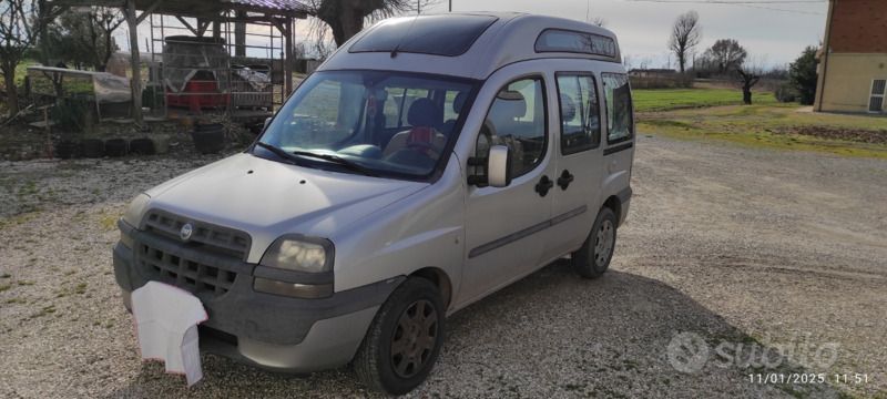Usata Fiat Doblò 105 CV (77 kW) 2005 Grigio Monovolume