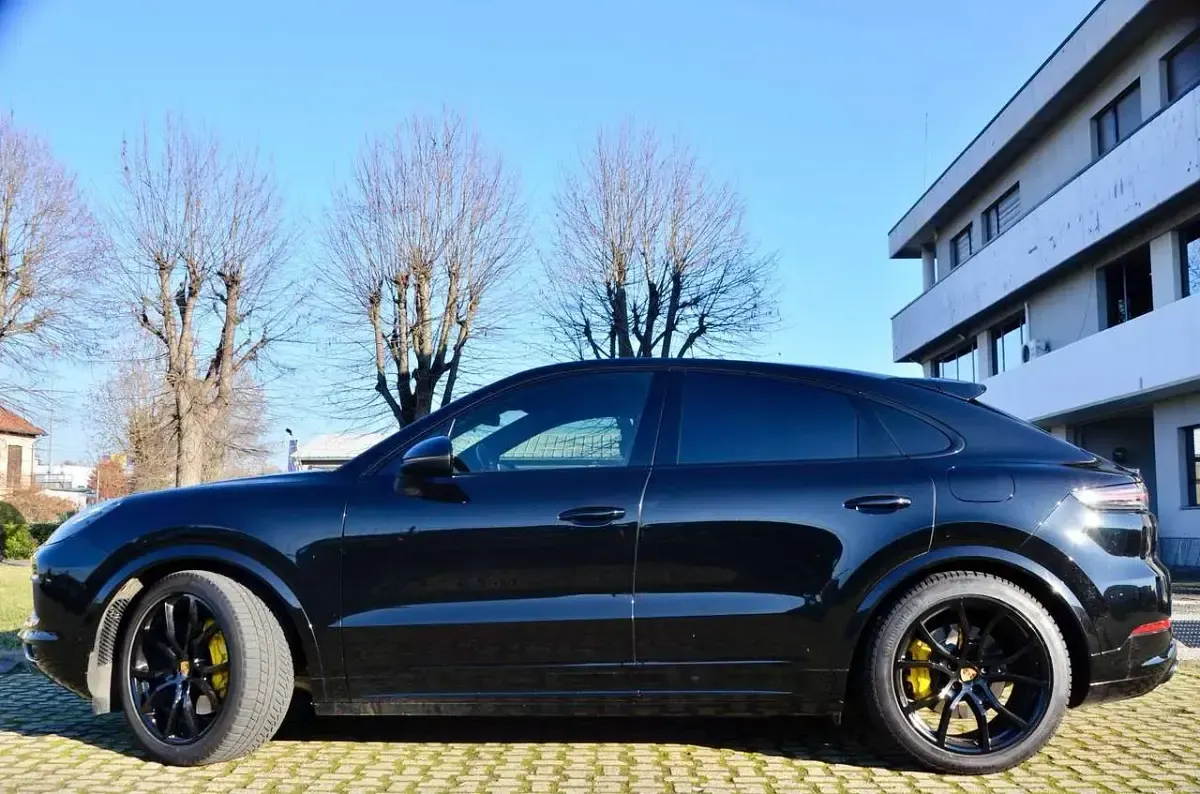 Usata Porsche Cayenne Coupe 340 CV (250 kW) 2020 Nero Coupé