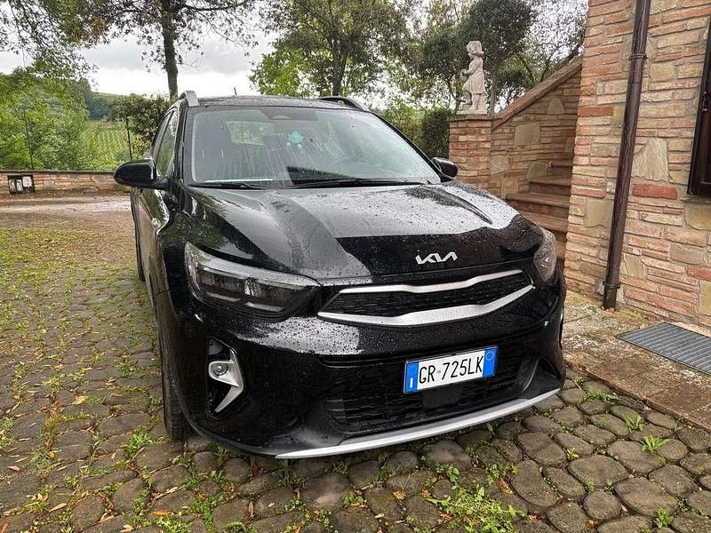 Nero Usata 2023 Kia Stonic Urban SUV | 16.000 € (Buon prezzo) - Immagine 1/3