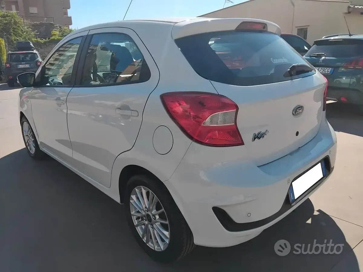 Usata Ford Ka Plus 86 CV (63 kW) 2020 Bianco Utilitaria