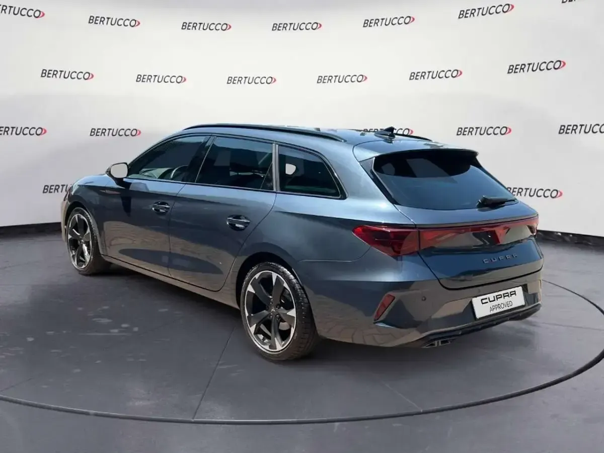 Usata Cupra Leon 150 CV (110 kW) 2025 Grigio Station wagon