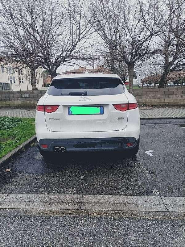 Usata Jaguar F-Pace Prestige 179 CV (131 kW) 2016 SUV
