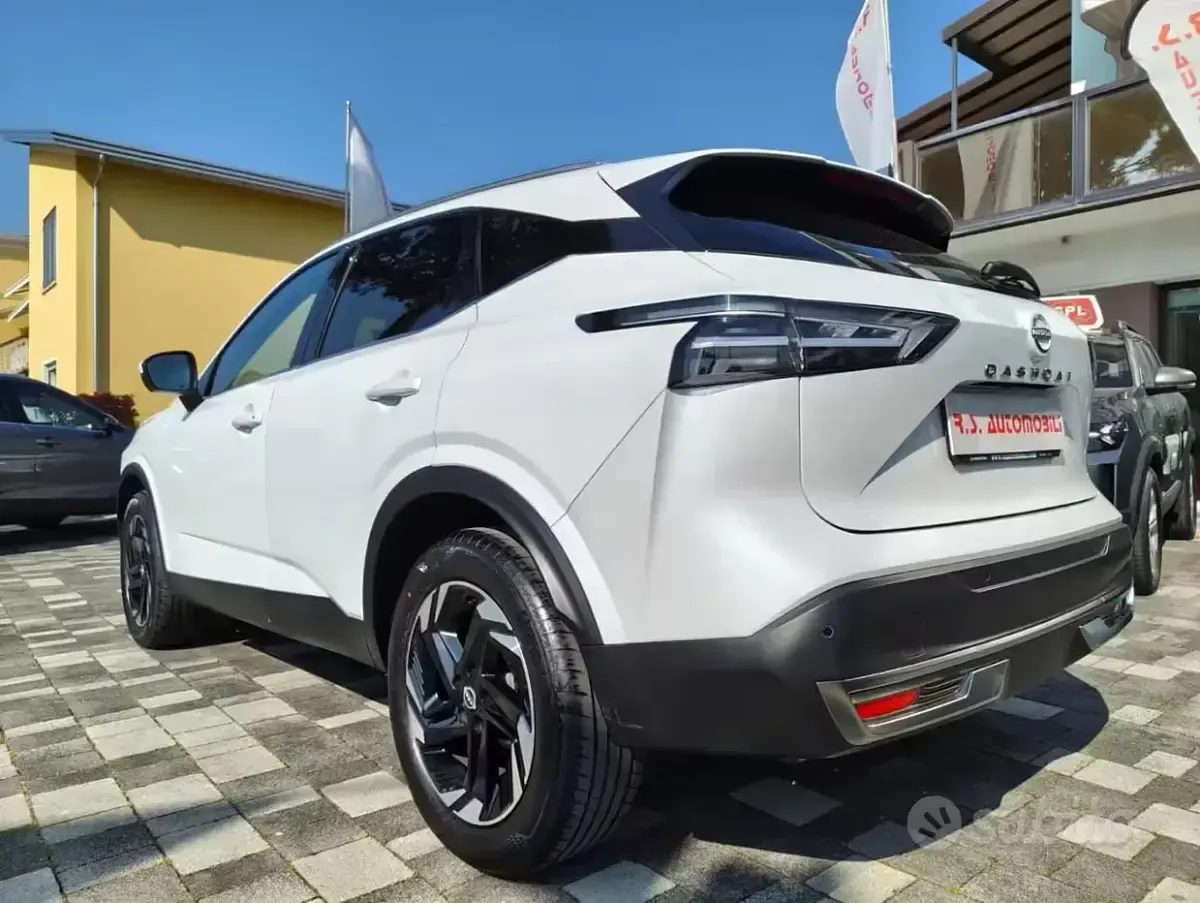 Nuova Nissan Qashqai N-Connecta 158 CV (116 kW) 2026 Bianco SUV
