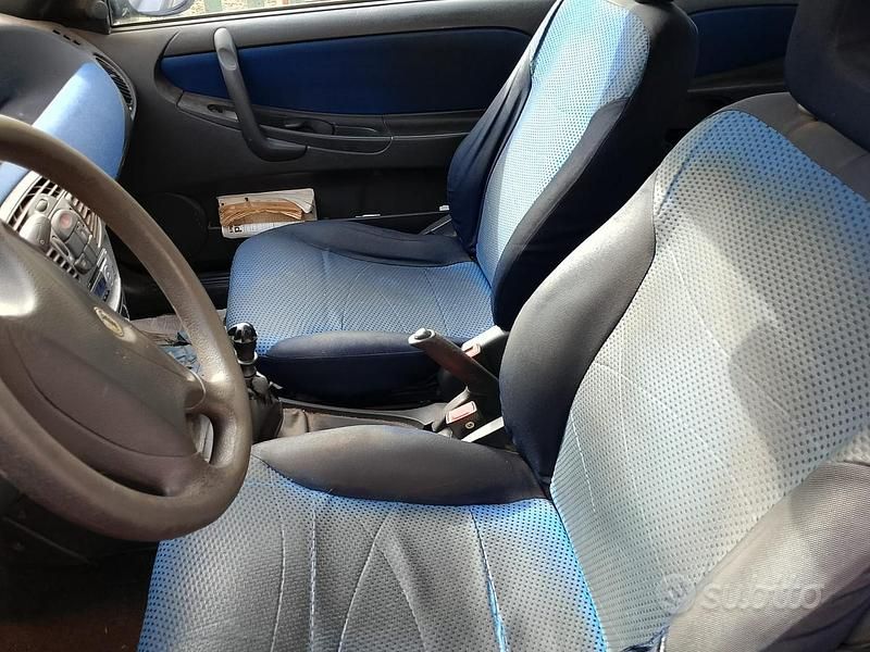 Usata Lancia Ypsilon 2001 Utilitaria