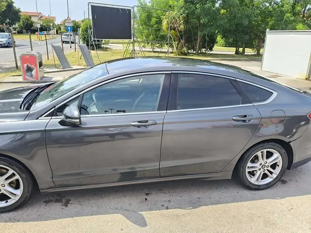 Usata Ford Mondeo Business Edition 150 CV (110 kW) 2016 Berlina