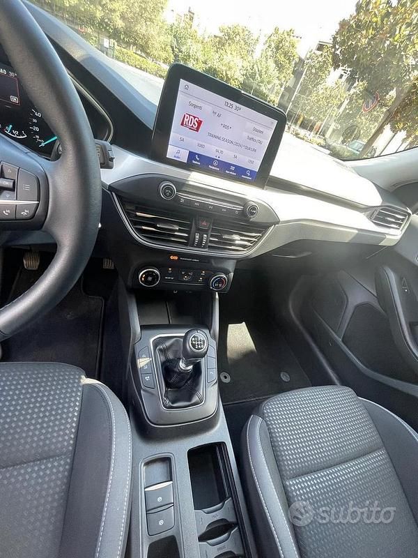 Usata Ford Focus ST-Line 150 CV (110 kW) 2020 Grigio Station wagon